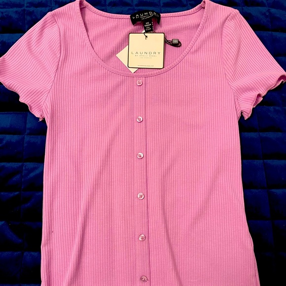 Lavendar, LAUNDRY shirt from Nordstrom rack, very soft, stylish, and very soft - Picture 1 of 4